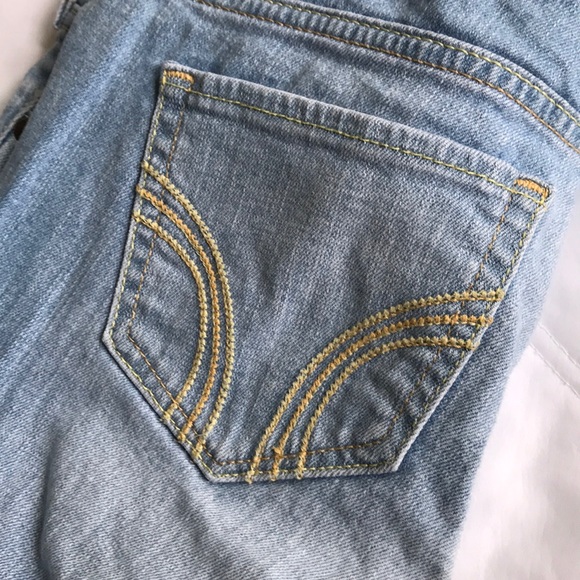 Light Wash Skinny Jeans - Picture 2 of 3